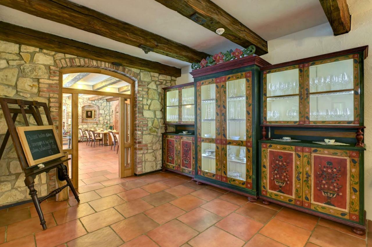 Zamecka Fortovna Obora - Forester House Kaznejov Bagian luar foto