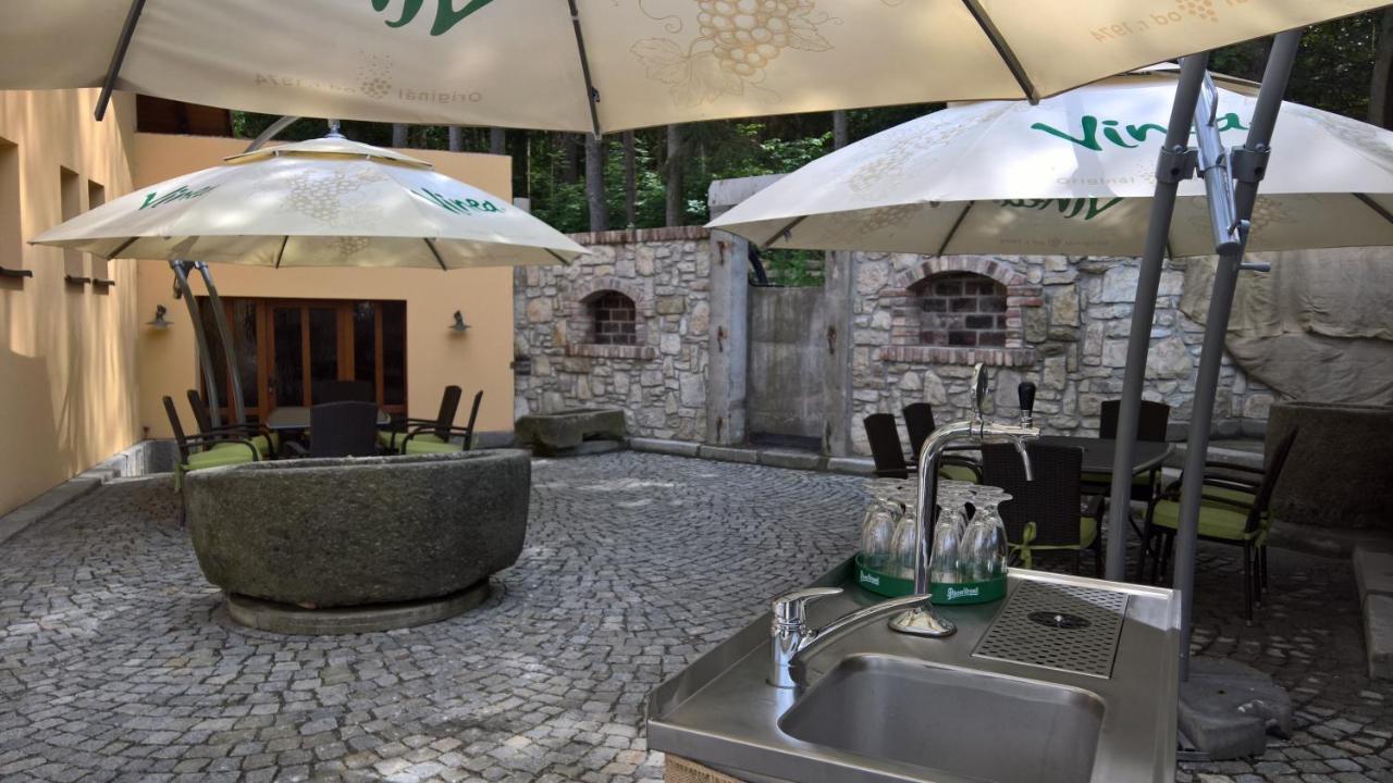 Zamecka Fortovna Obora - Forester House Kaznejov Bagian luar foto